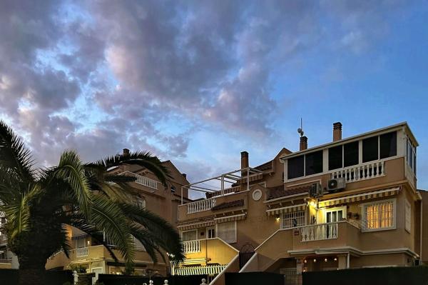 Sale of flat in Piso en Calle Perseo, 8, Torreblanca, Torrevieja, Torrevieja
thumbnail 3