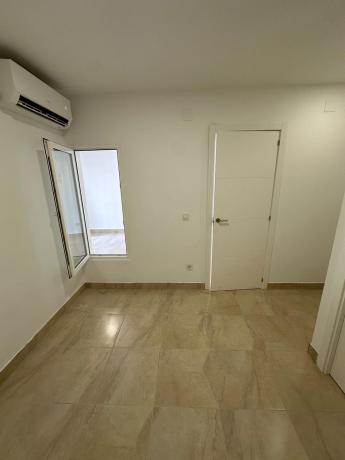 Chalet pareado en Calle Luna, 313, La Siesta - El Salado - Torreta, Torrevieja photo 4