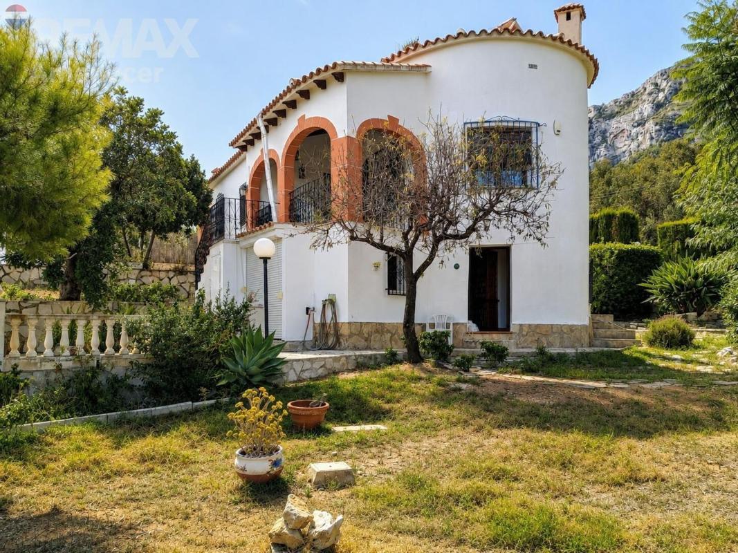 Properties for sale and rent in Spain photo 1