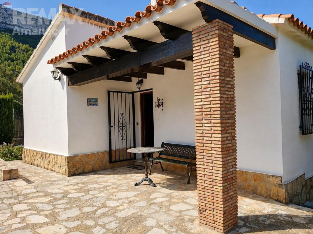 Properties for sale and rent in Spain photo 3