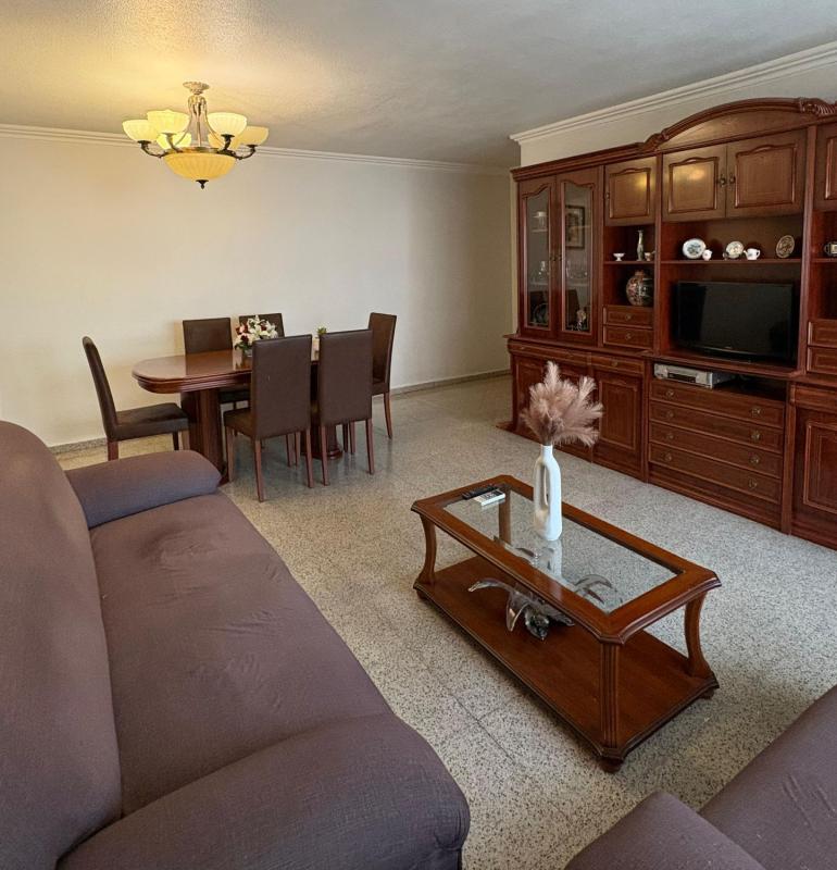 Sale of apartment in Piso en Calle del Maestro Alonso, 85, Altozano, Alicante / Alacant, Alicante
photo 1