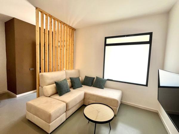 Casa o chalet independiente en Avenida Reina Victoria, 28, Plaza de Toros - Avenida Chapí - Trinquete, Elda thumbnail 3