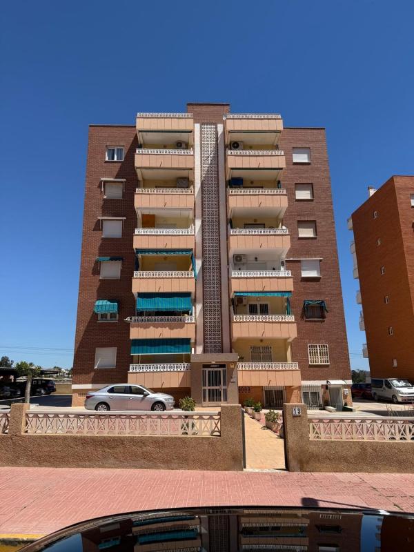 Venta de piso en Piso en Calle Arrecife, 13, Punta Prima, Torrevieja, Torrevieja
 photo 2