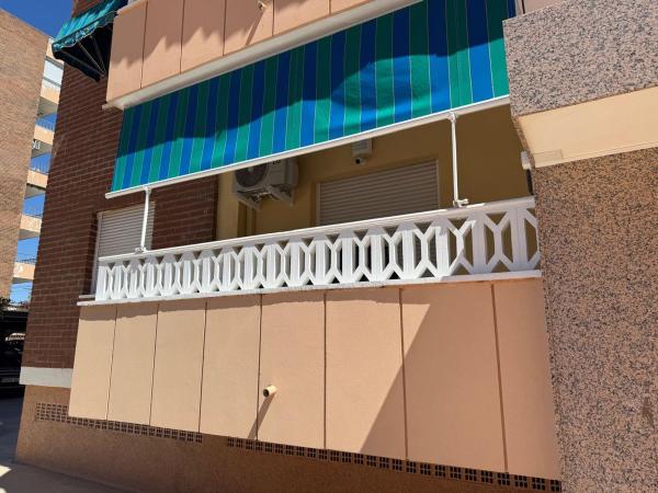 Venta de piso en Piso en Calle Arrecife, 13, Punta Prima, Torrevieja, Torrevieja
 photo 4