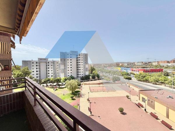Venta de piso en Piso en San Blas, Alicante / Alacant, Alicante / Alacant
 photo 2
