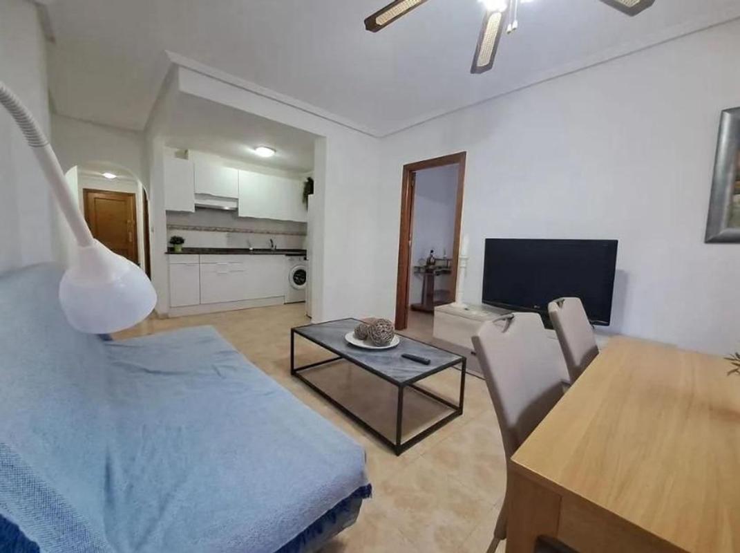 Продажа квартиры на Piso en Parque de las Naciones, Torrevieja, Торревьеха
photo 1
