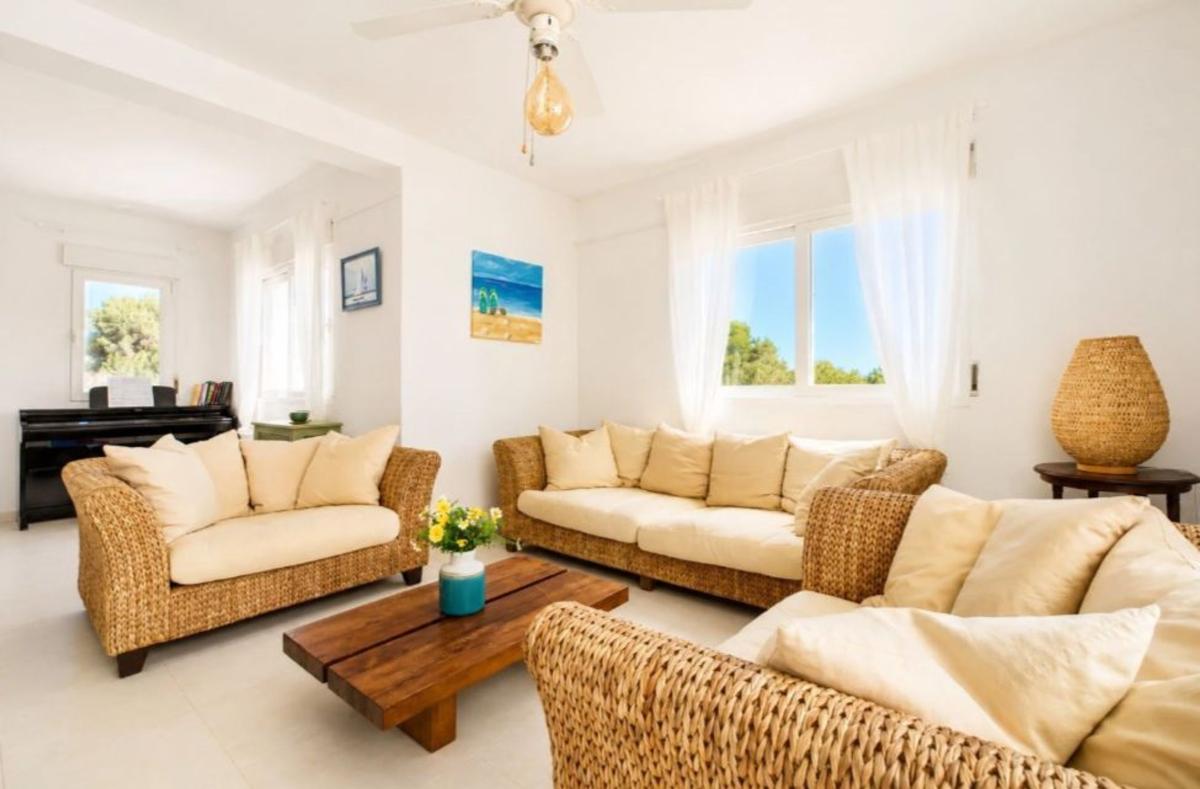 Properties for sale and rent in Spain photo 5