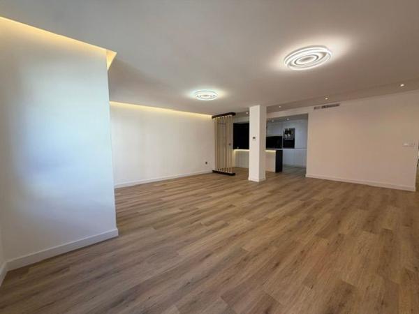Sale of flat in Piso en Calle Churruca, 30, Ensanche-Diputación, Alicante / Alacant, Alicante
photo 1