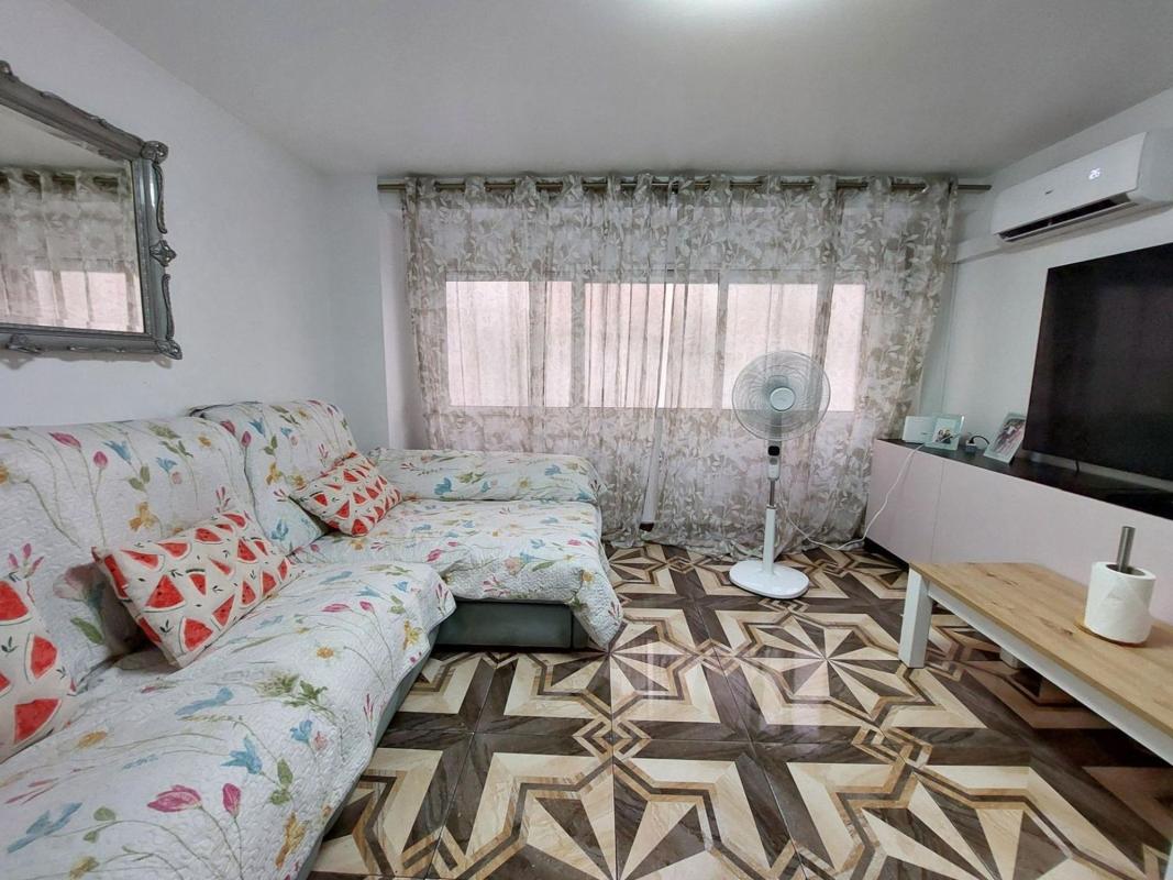 Venta de piso en Piso en Carolinas Bajas, Alicante / Alacant, Alicante / Alacant
photo 2