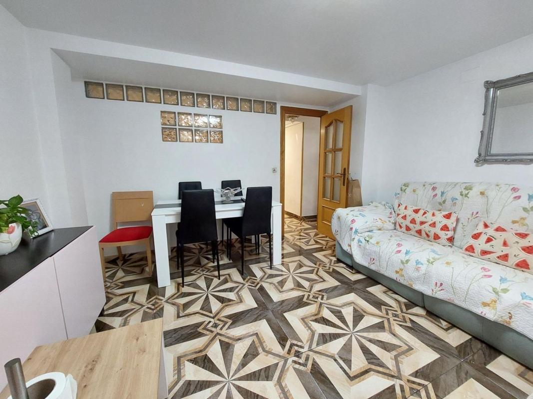 Venta de piso en Piso en Carolinas Bajas, Alicante / Alacant, Alicante / Alacant
photo 3