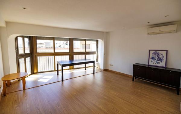 Продажа квартиры на Piso en Centro Urbano, Benidorm, Бенидорм
photo 1