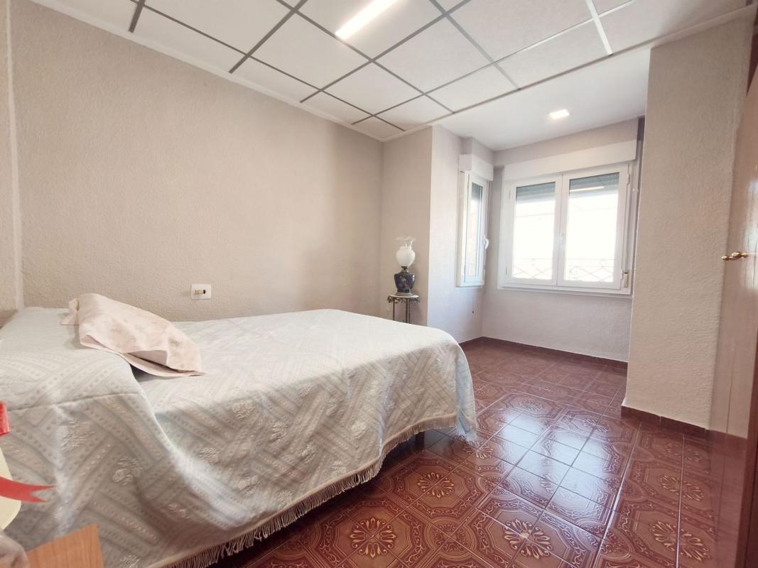 Budynek Mieszkalny o powierzchni 476m2 na sprzedaż w Orihuela photo 1