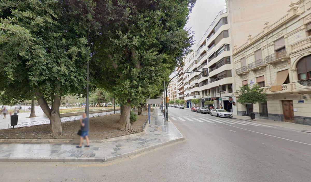 Budynek Mieszkalny o powierzchni 600m2 na sprzedaż w Orihuela photo 1