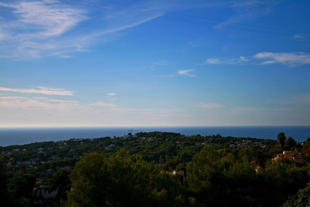 Terreno en venta en Moraira, Alicante photo 1