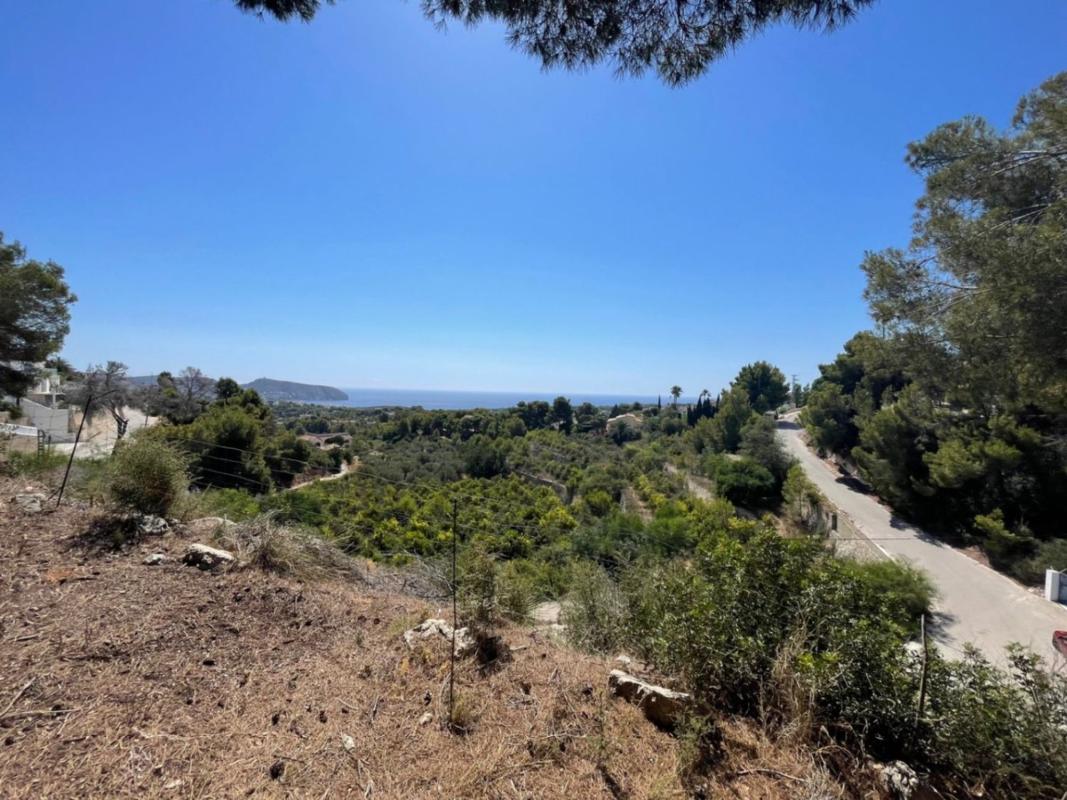 Terreno en venta en Moraira, Alicante photo 3