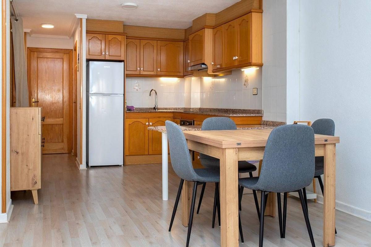 Venta de piso en Piso en Avenida Habaneras - Curva de Palangre, Torrevieja, Torrevieja
photo 4
