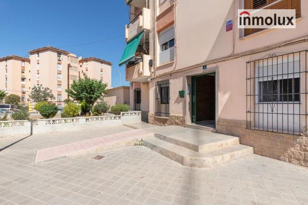 Продажа квартиры на Piso en Calle Farmacéutico Agatángelo Soler, Virgen del Remedio - Parque lo Morant, Alicante / Alacant, Аликанте / Алакант
 photo 1