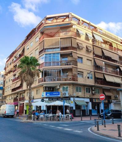 Sprzedaż mieszkania w Piso en Calle de Gongora, 28, Carolinas Altas, Alicante / Alacant, Alicante / Alacant
 photo 1