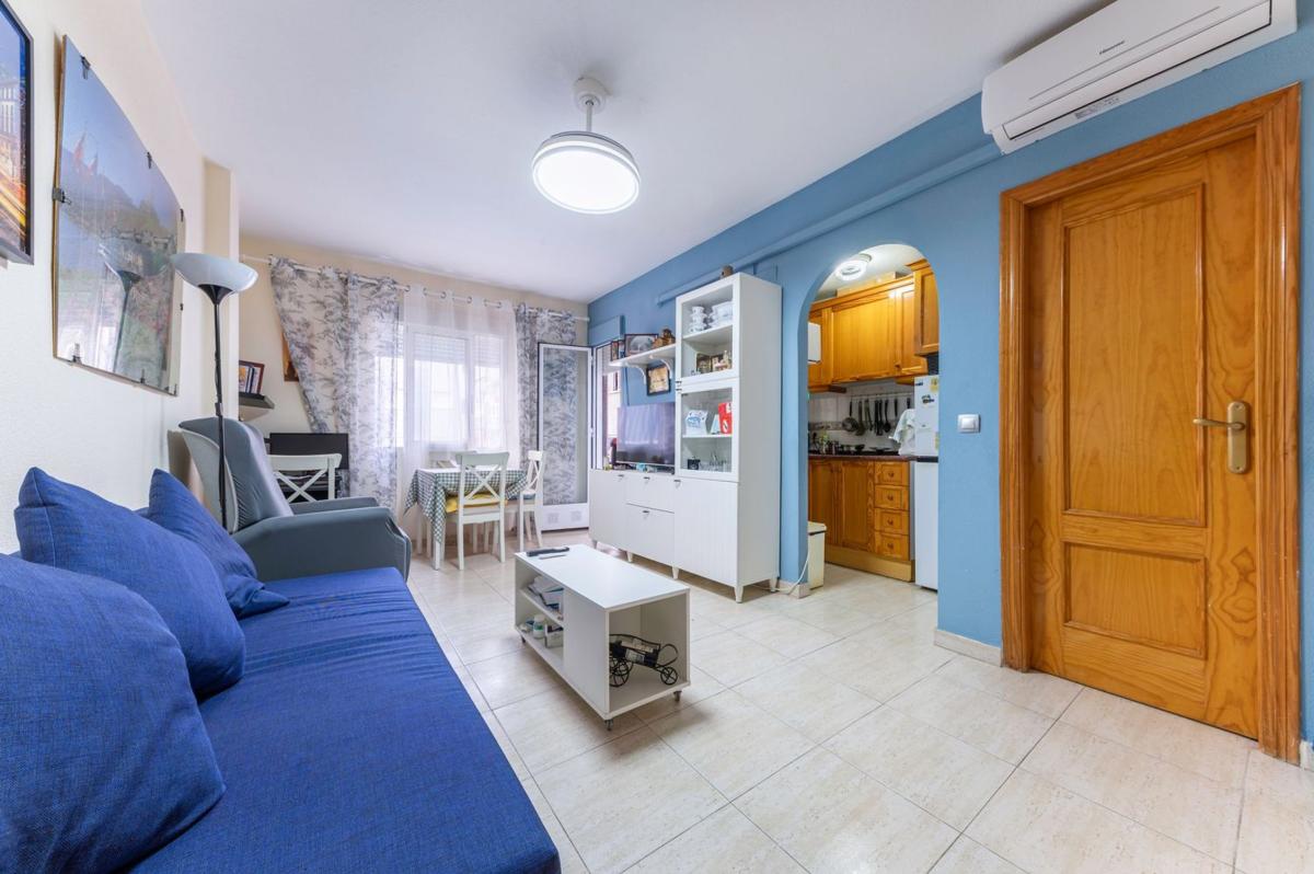 Venta de piso en Piso en Hermanos Bazan, Las Viñas, Guardamar del Segura, Guardamar del Segura
photo 2