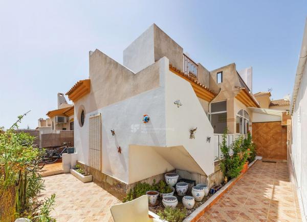 Sale of flat in Piso en Calle Niágara, 34, Playa Flamenca, Orihuela, Orihuela
 photo 4