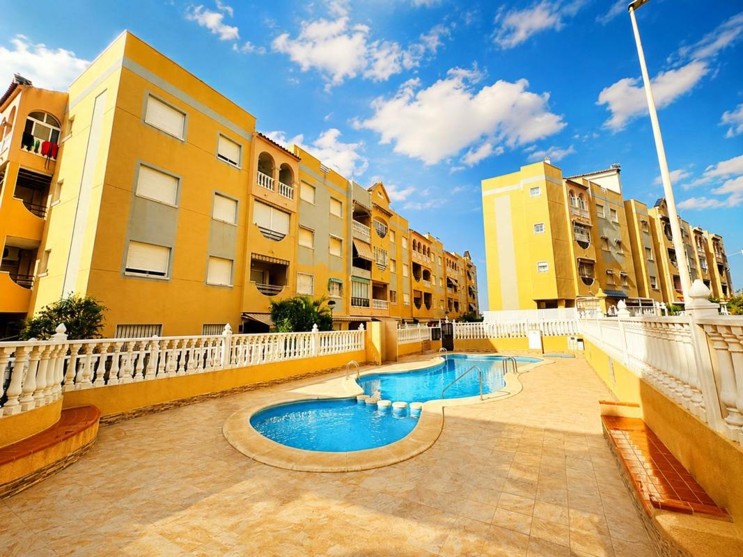 Продажа квартиры на Piso en Calle Mayor, 48, Gaspar Perrelló, Torrevieja, Торревьеха
photo 1