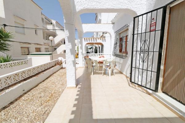 Venta de piso en Piso en Calle Mar Menor, La Veleta, Torrevieja, Torrevieja
thumbnail 3