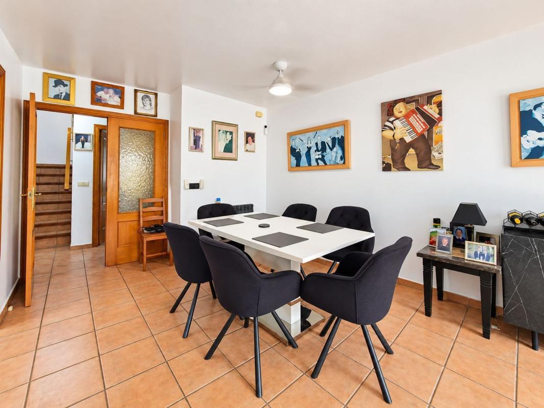 Недвижимость на продажу и в аренду в Испании photo 4