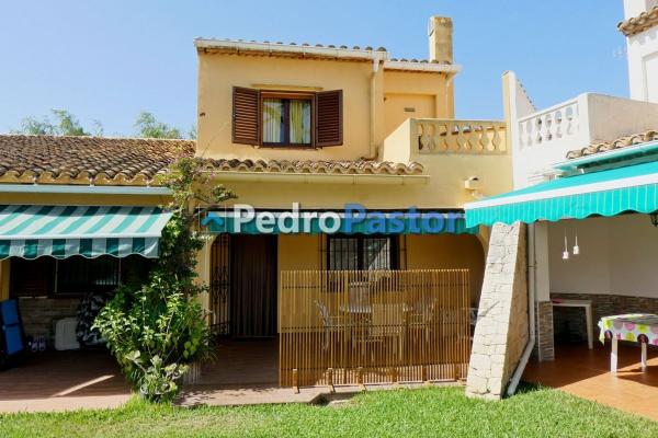 Chalet adosado en Calle Rascassa, 10, Les Bassetes-El Marjal, Denia photo 1