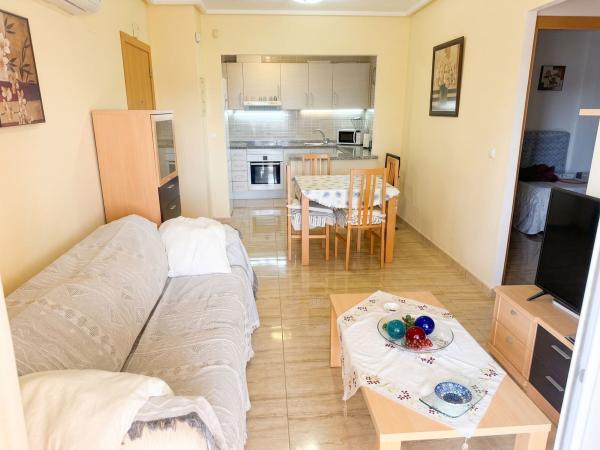 Продажа квартиры на Piso en Calle Presidente Adolfo Suárez, 18, Pueblo Poniente, Benidorm, Бенидорм
thumbnail 2