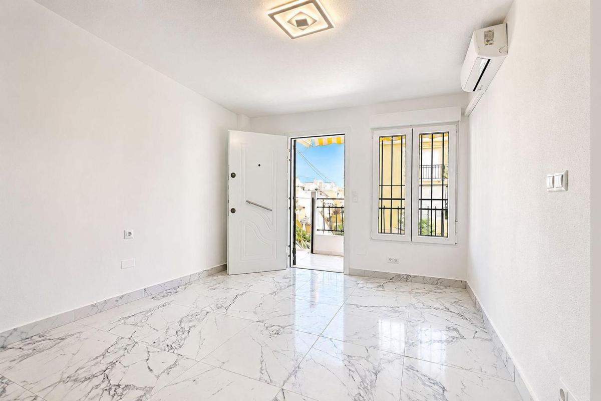 Venta de piso en Piso en La Veleta, Torrevieja, Torrevieja
 photo 4