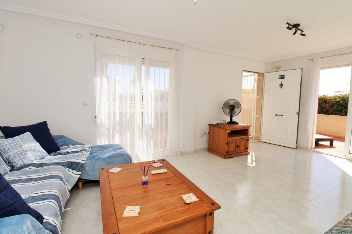 Sprzedaż mieszkania w Piso en Calle Aida, 5, Villamartín, Orihuela, Orihuela
 photo 4