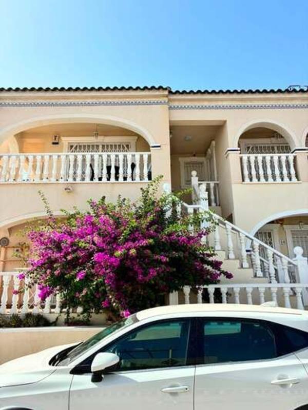 Sprzedaż mieszkania w Piso en Villamartín, Orihuela, Orihuela
photo 3