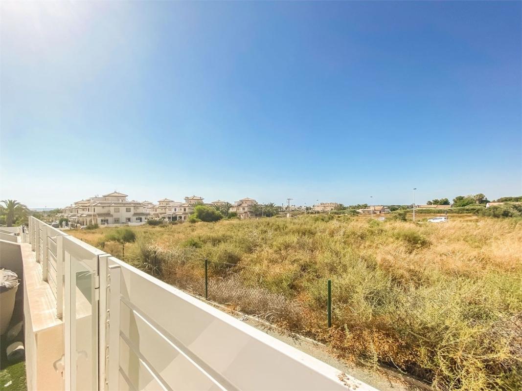 Venta de piso en Piso en Avenida Alemania, 29, La Marina, Elche / Elx, Elche / Elx
 photo 3