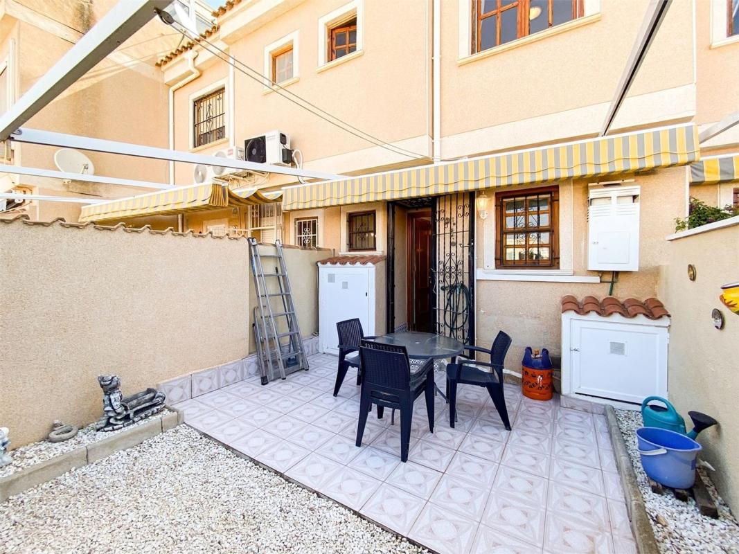 Sprzedaż niezależnego domku jednorodzinnego w  Casa o chalet en Aguas Nuevas, Torrevieja, Torrevieja photo 4