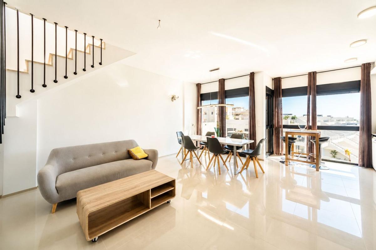 Venta de piso en Piso en Villamartín, Orihuela, Orihuela
photo 5