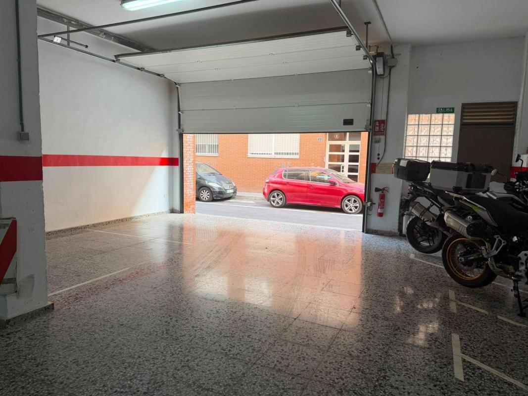Properties for sale and rent in Spain photo 3