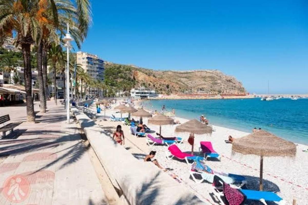 Properties for sale and rent in Spain photo 3