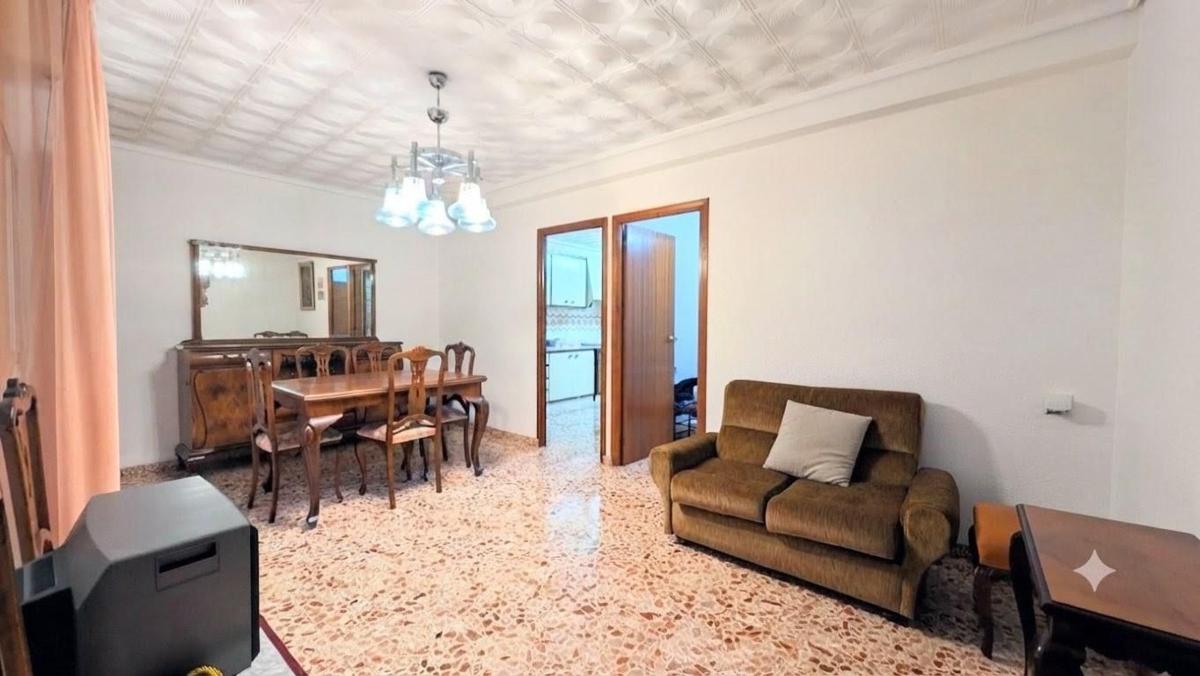 Building Residential of 234m2 for sale in Elche / Elx photo 3