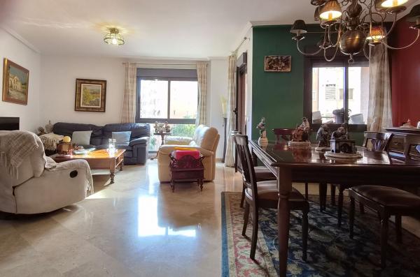 Venta de piso en Piso en Avenida Deportista Isabel Fernández, 20, Paus, Alicante / Alacant, Alicante / Alacant
 photo 3