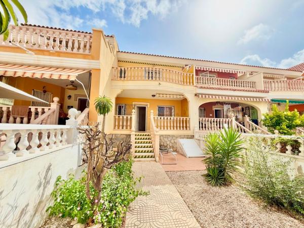 Independent chalet for sale in Casa o chalet en Doña Pepa, Rojales, Rojales
thumbnail 2