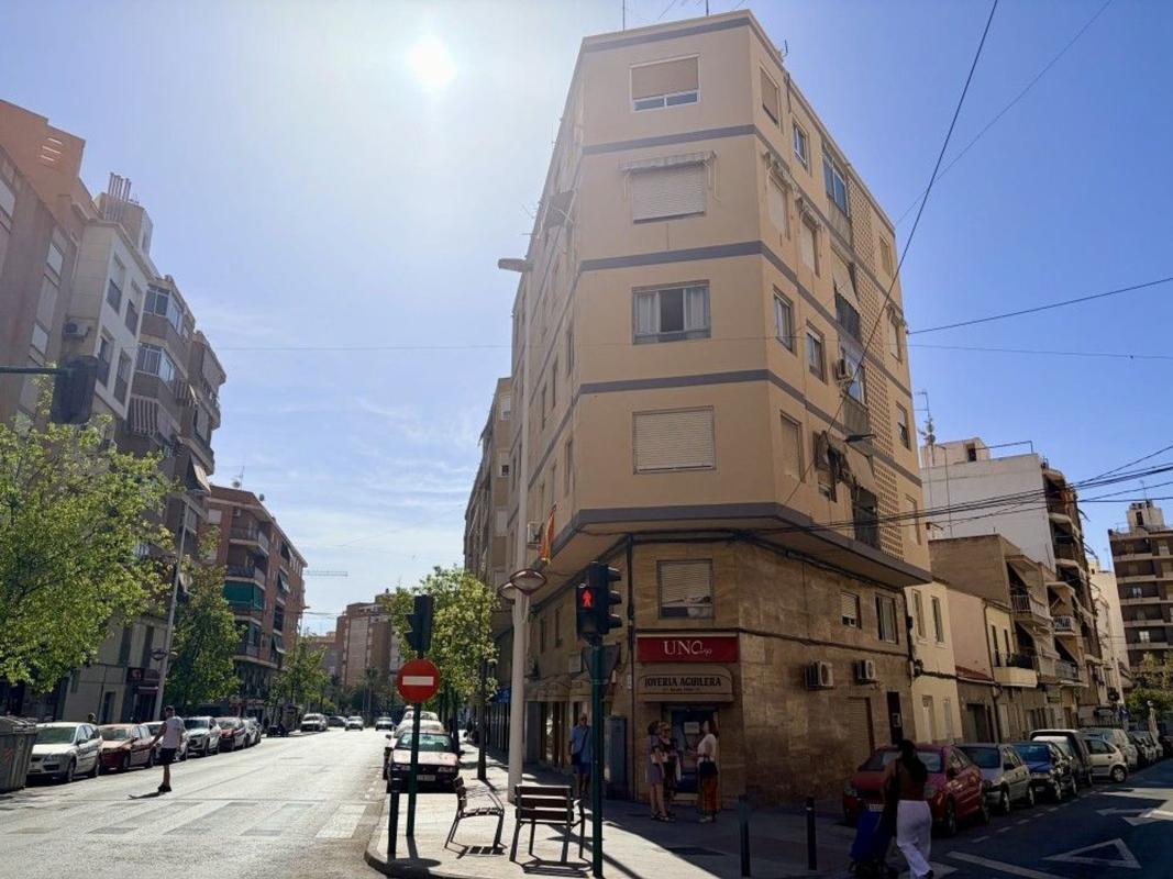 Venta de piso en Piso en Calle Manuel Vicente Pastor, 24, Carrús Este, Elche / Elx, Elche / Elx
photo 1