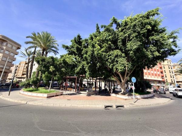 Sprzedaż mieszkania w Piso en Calle Manuel Vicente Pastor, 24, Carrús Este, Elche / Elx, Elche / Elx
thumbnail 2