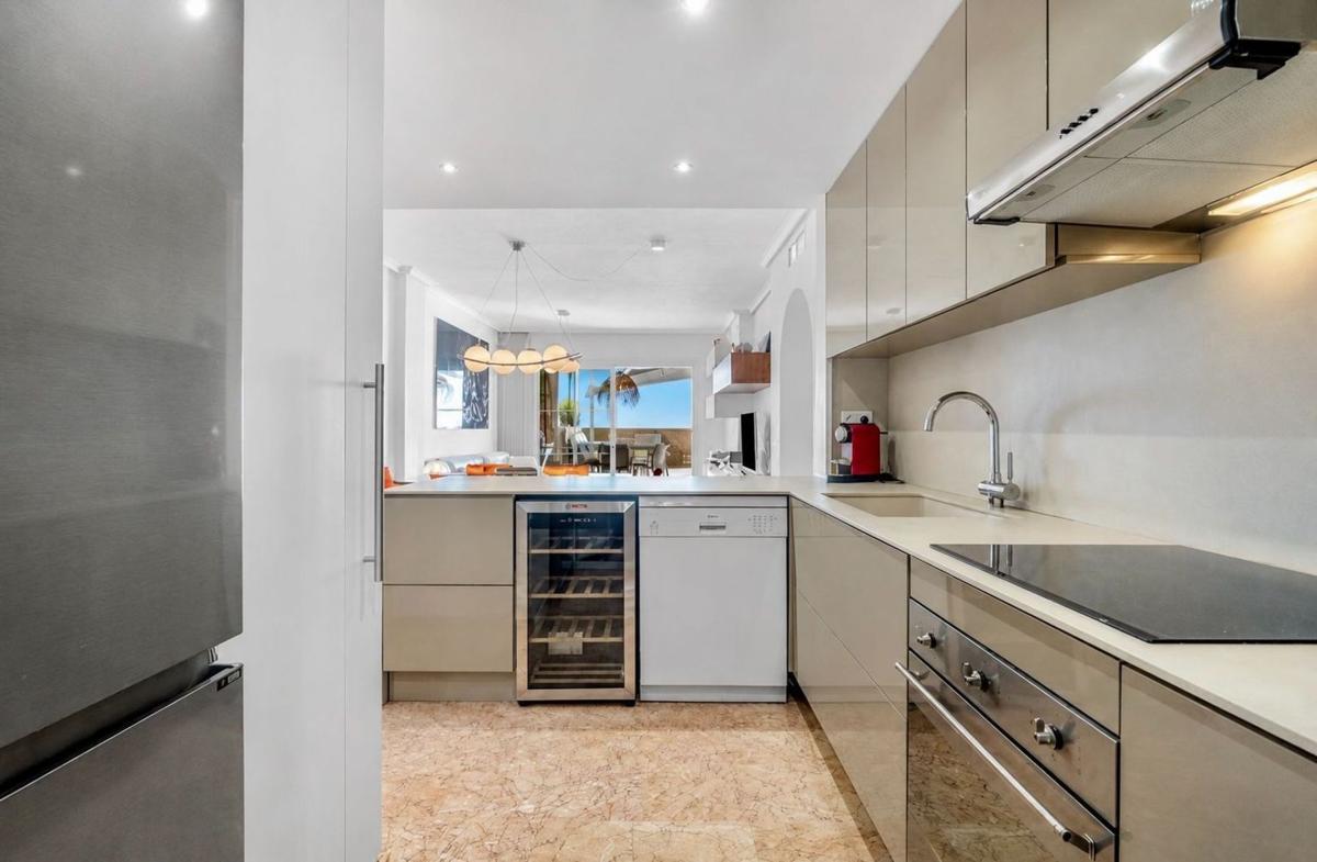 Продажа квартиры на Piso en Calle Estribord, Zona de Mascarat, Altea, Алтея
photo 4