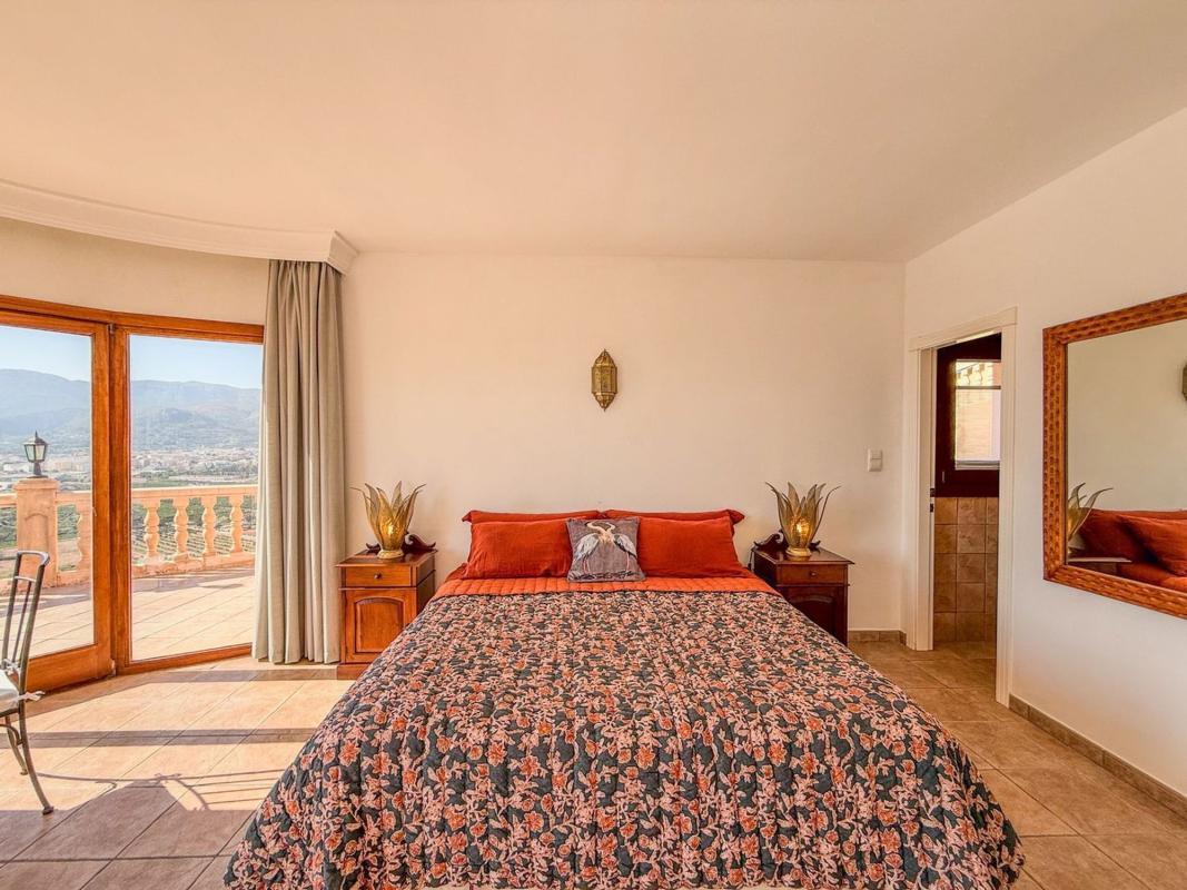Sale of independent chalet in Casa o chalet en Pego, Pego
photo 5