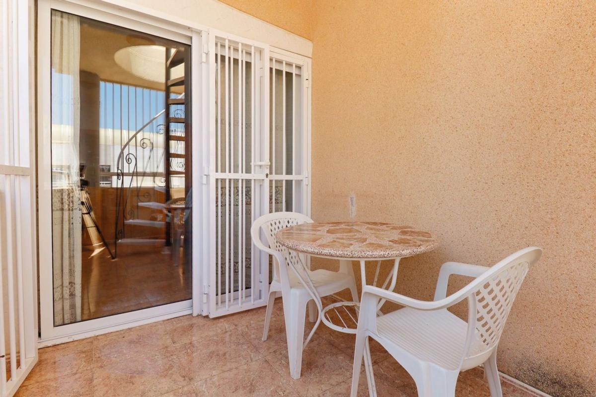 Sprzedaż mieszkania w Piso en Calle Ramón Gallud, 235, Las Piscinas Naturales, Torrevieja, Torrevieja
photo 3
