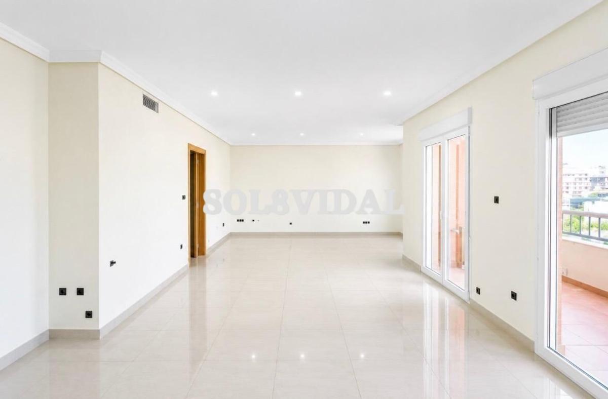 Venta de piso en Piso en Calle Gabriel Miro, Puerto Deportivo, Torrevieja, Torrevieja
 photo 4