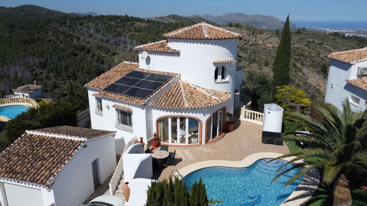 Venta de chalet independiente en Casa o chalet en Monte Pedreguer, Pedreguer, Pedreguer
photo 2