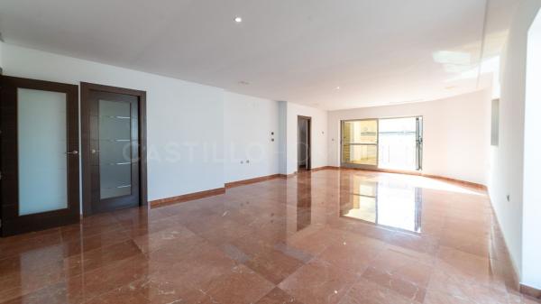 Аттик на продажу в  Ático en Calle Clemente Gosálvez, 20, Centro - Muelle Pesquero, Torrevieja, Торревьеха photo 3