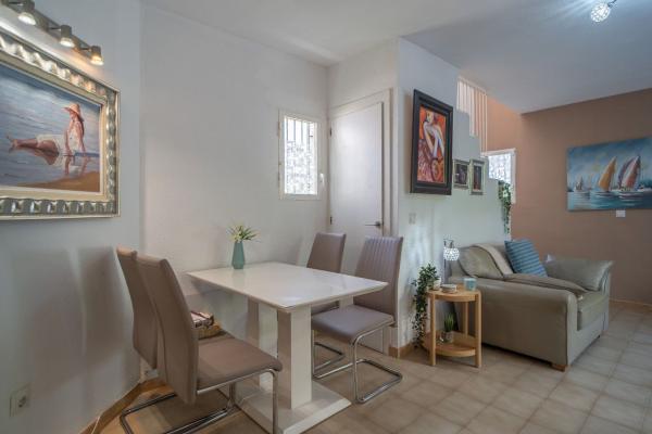 Chalet pareado en Cabo Cervera, Torrevieja photo 4