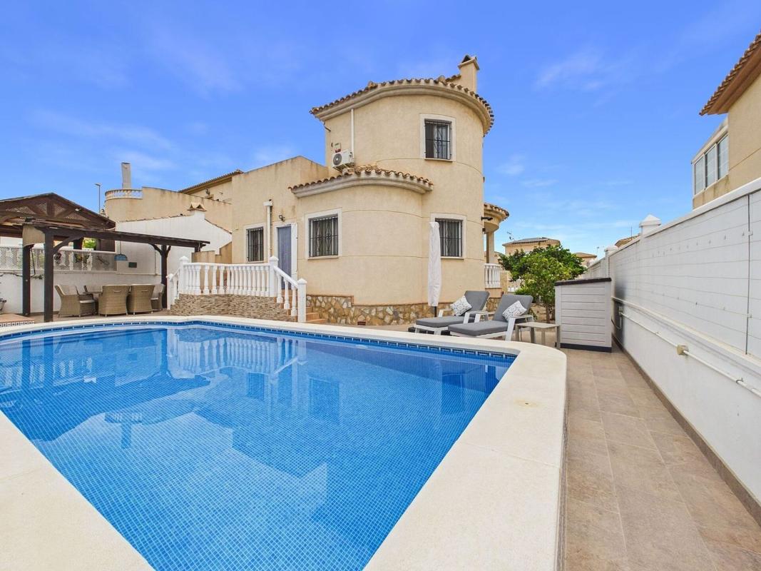 Sale of independent chalet in Casa o chalet en Calle Esparto, Pinar de Campoverde, Pilar de la Horadada, Pilar de la Horadada
photo 1